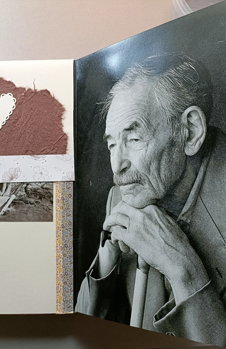 album fotografico creativo scrapbooking ricostruzione albero genealogico storia familiare calligrafato e decorato a mano